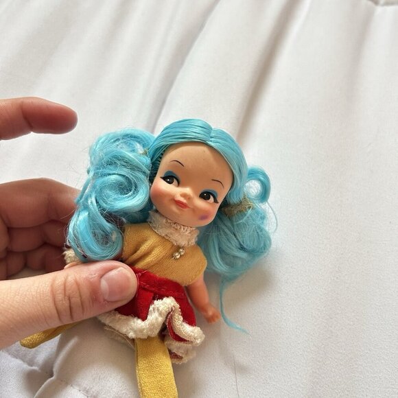 Vintage 1969 Sally Skater Finger Ding Puppet Doll Remco Hong Kong Blue - Picture 2 of 6